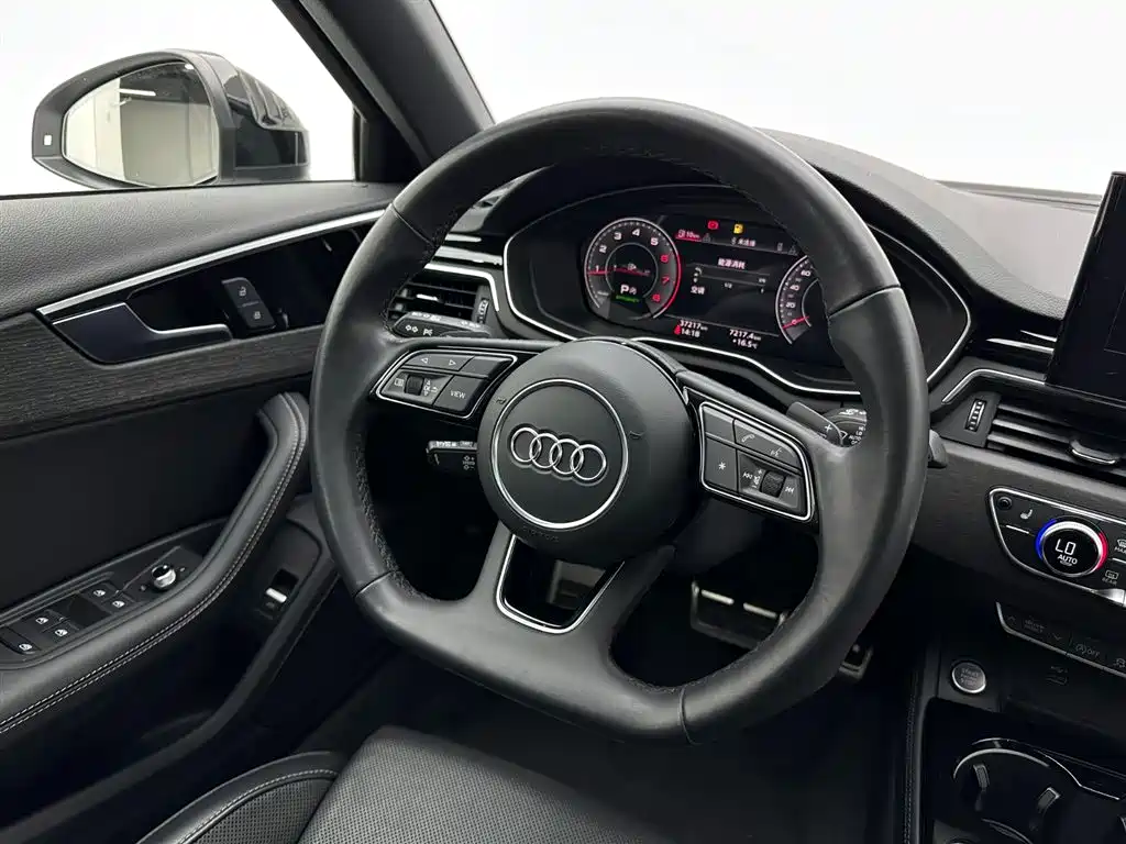 Audi A4L 2023 40 TFSI luxury and dynamic model купить на сайте DeffCars