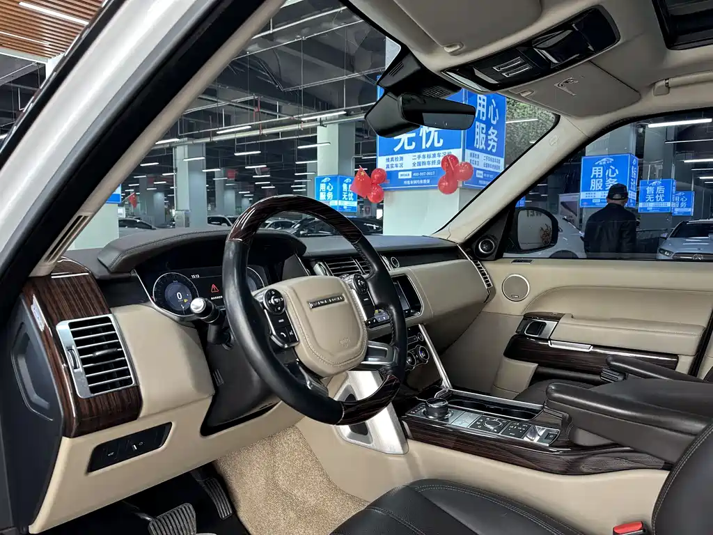 Range Rover 2017 3.0 SC V6 Vogue Extended Edition купить на сайте DeffCars