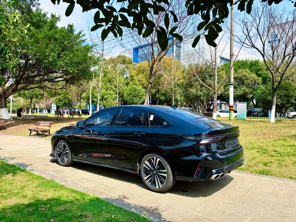 Arrizo 8 2023 High Energy Edition 2.0T DCT Royal купить на сайте DeffCars