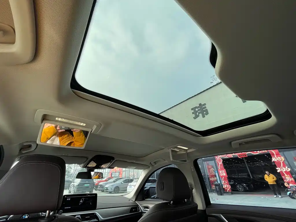 BMW 5 Series New Energy 2021 535Le Luxury Package купить на сайте DeffCars