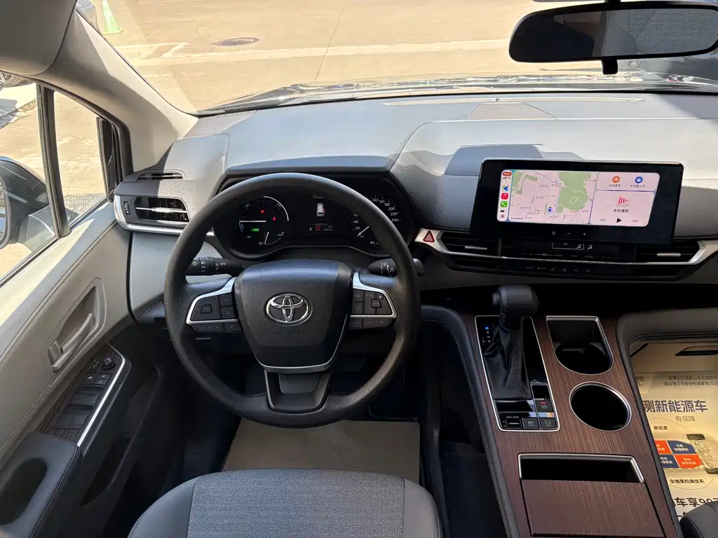 SIENNA 2024 2.5L Hybrid Comfort Edition купить на сайте DeffCars