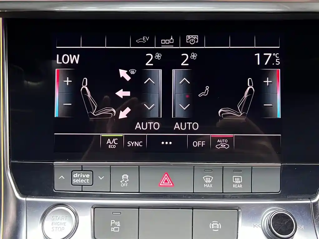 Audi A6L New Energy 2020 55 TFSI e quattro купить на сайте DeffCars