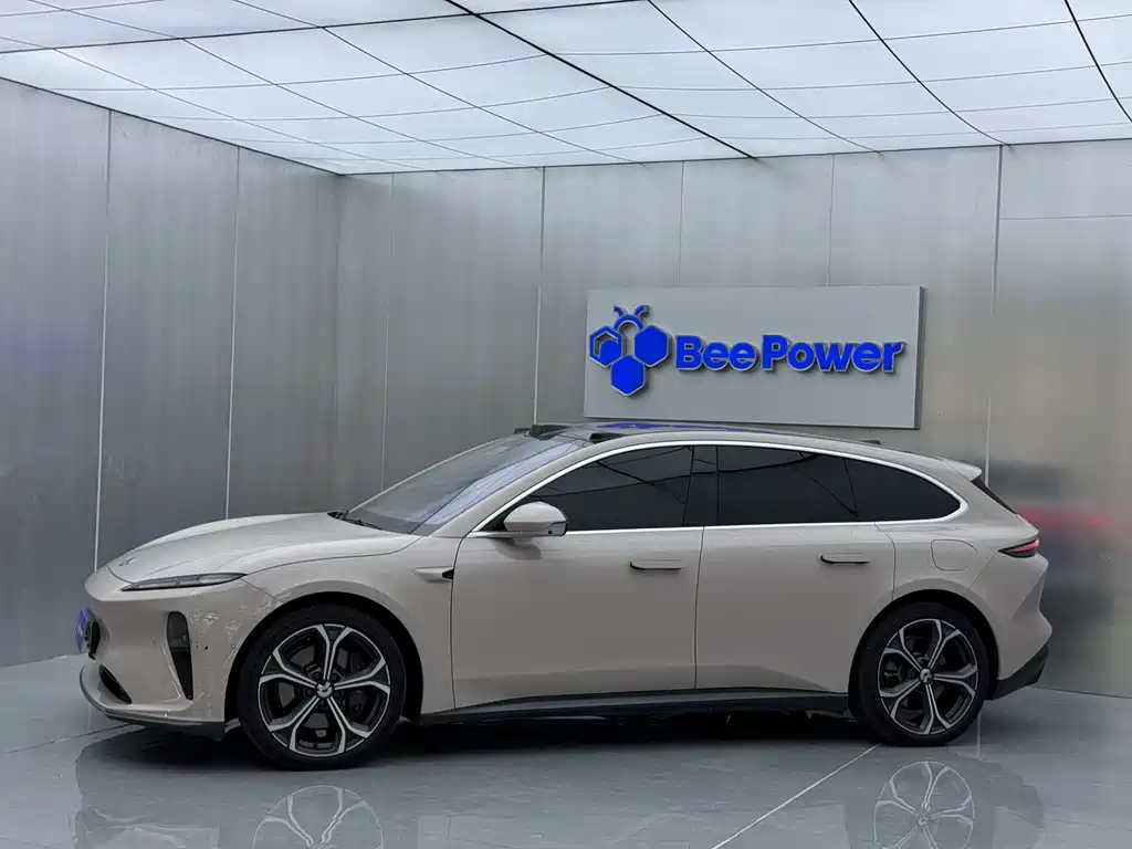 NIO ET5T 2024 model 75kWh Touring купить на сайте DeffCars
