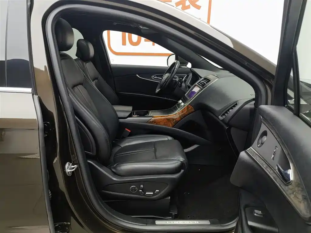 Voyager imported 2019 2.7T four-wheel drive premium version, National VI купить на сайте DeffCars