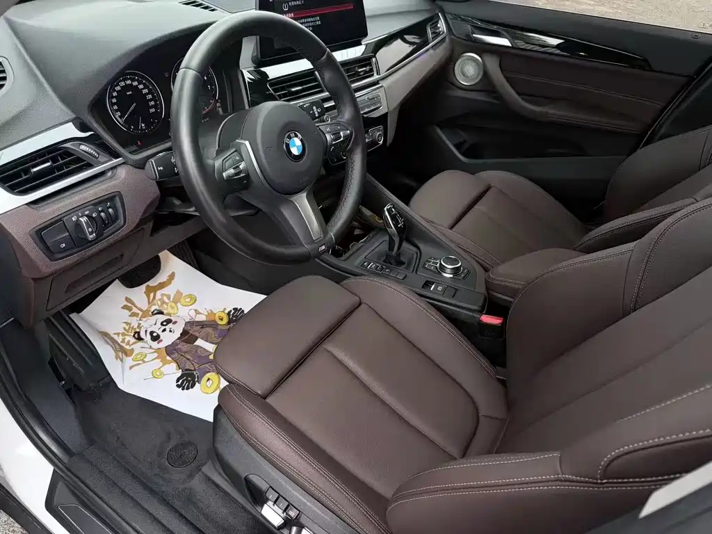 BMW X1 2022 sDrive25Li Leading Model купить на сайте DeffCars