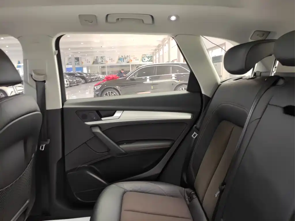 Audi Q5L 2018 40 TFSI enjoys fashionable style, National V купить на сайте DeffCars