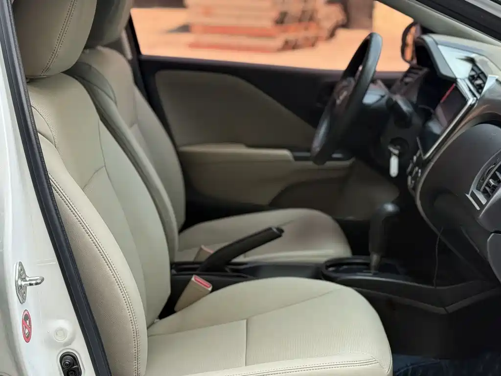Fengfan 2017 1.5L CVT Comfort Edition купить на сайте DeffCars