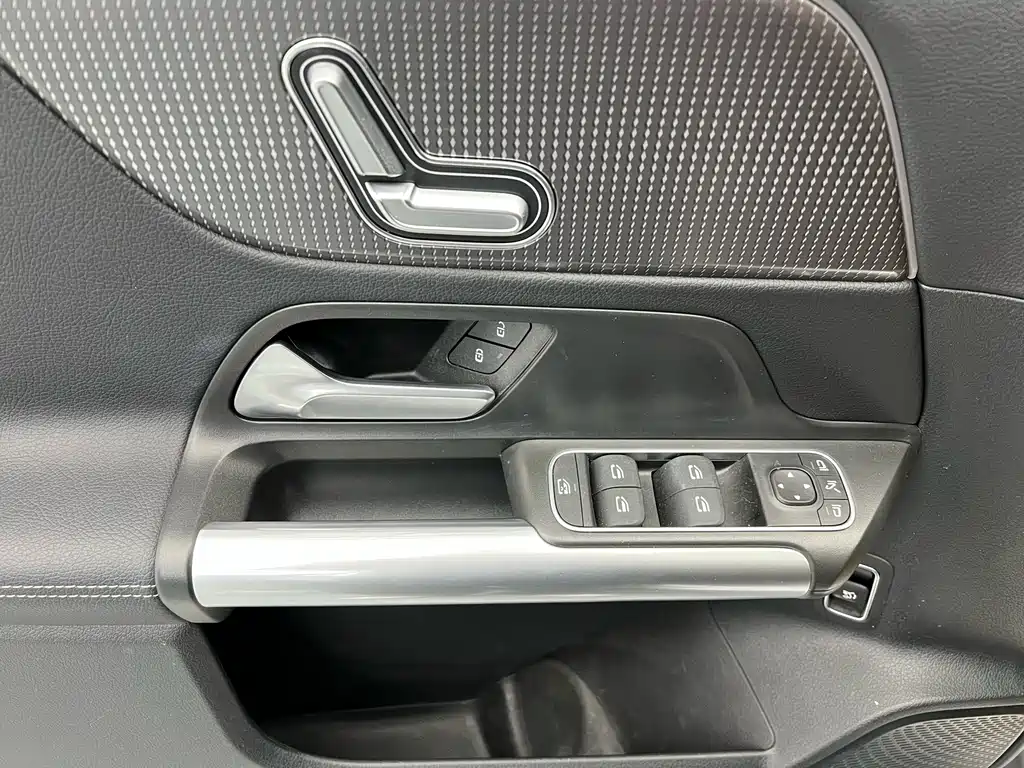Mercedes-Benz GLA 2022 GLA 200 купить на сайте DeffCars