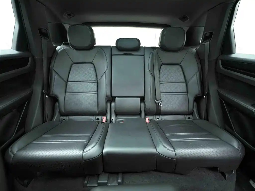 Cayenne New Energy 2019 Cayenne E-Hybrid 2.0T купить на сайте DeffCars