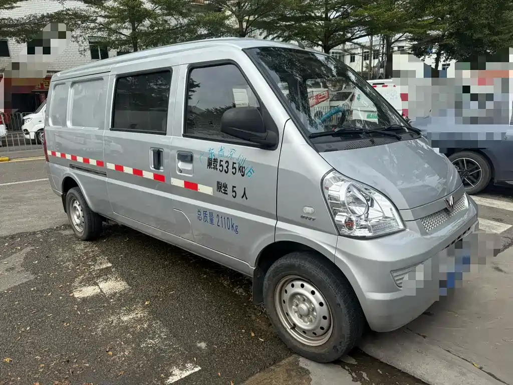 Wuling Rongguang 2019 1.5L extended van transport truck basic model 5 seats купить на сайте DeffCars