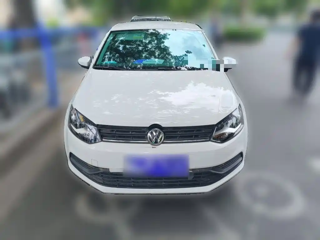 Polo 2016 1.4L manual fashion model купить на сайте DeffCars