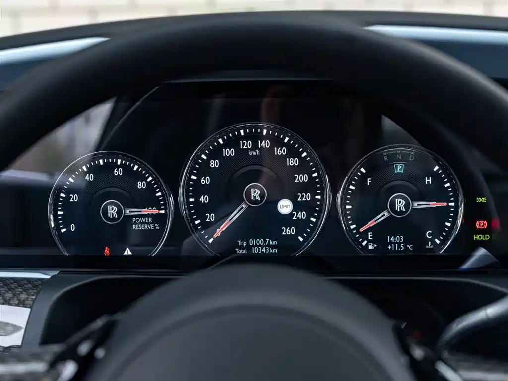 Ghost 2022 6.7T Black Badge купить на сайте DeffCars