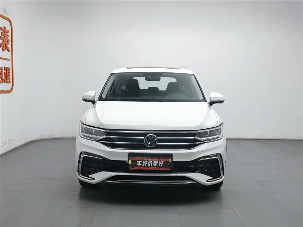Tiguan L 2022 330TSI automatic two-wheel drive R-Line version купить на сайте DeffCars