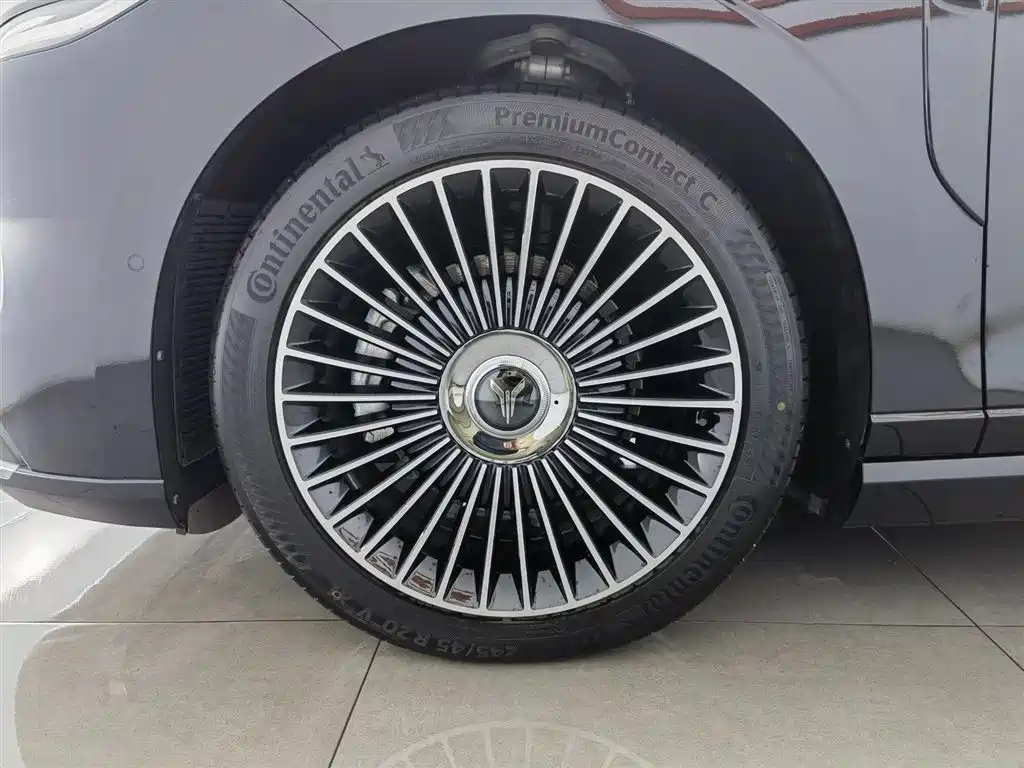 Lantu Chasing Light L 2026 Four-wheel Drive Ultra купить на сайте DeffCars