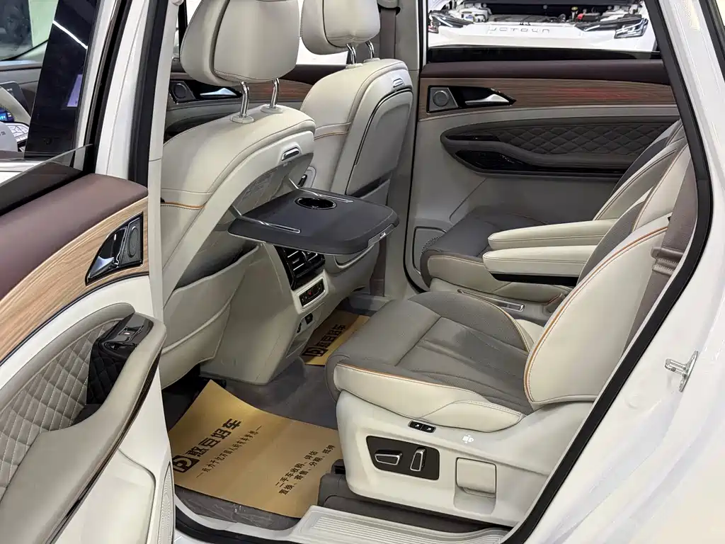 Fengxing Yacht 2022 1.5T DCT Wave Chasing Edition купить на сайте DeffCars