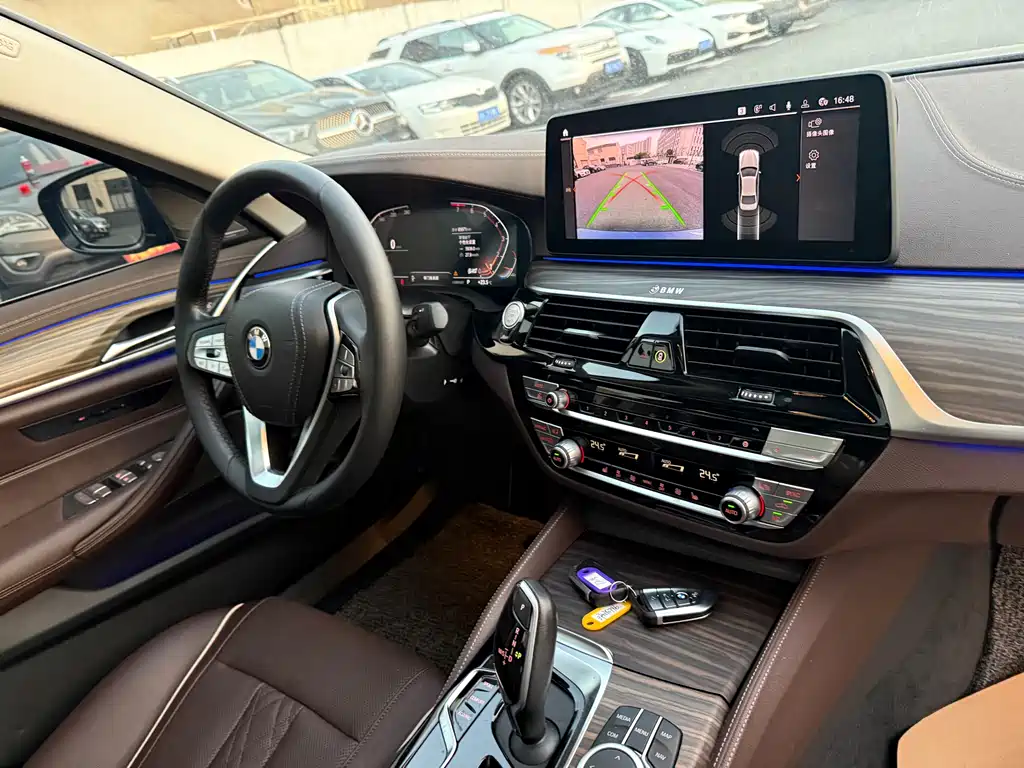 BMW 5 Series 2022 530Li Leading Luxury Package купить на сайте DeffCars