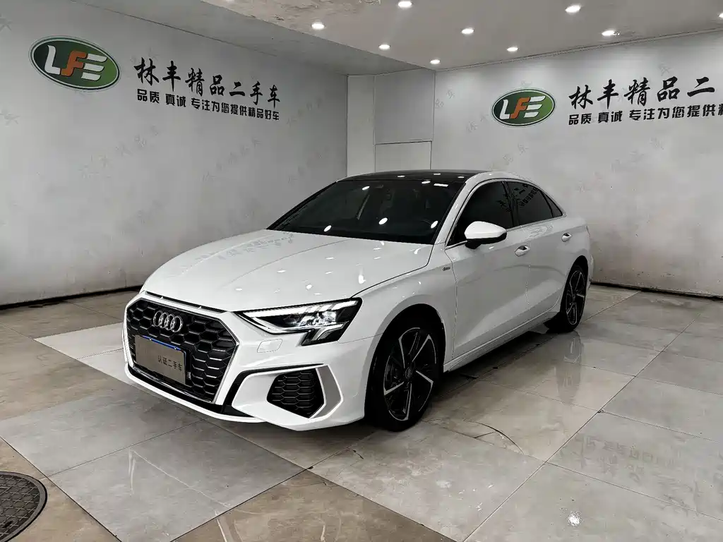 Audi A3 2021 A3L Limousine 35 TFSI Fashionable and Sporty купить на сайте DeffCars