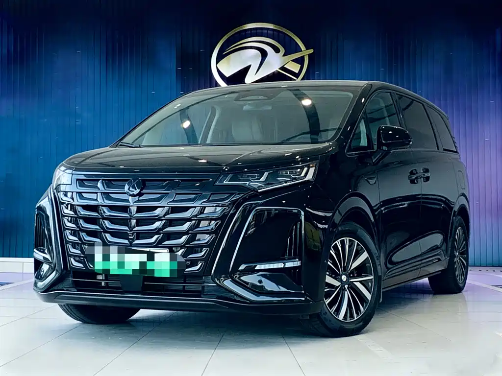 Denza D9 2025 DM-i two-wheel drive model купить на сайте DeffCars