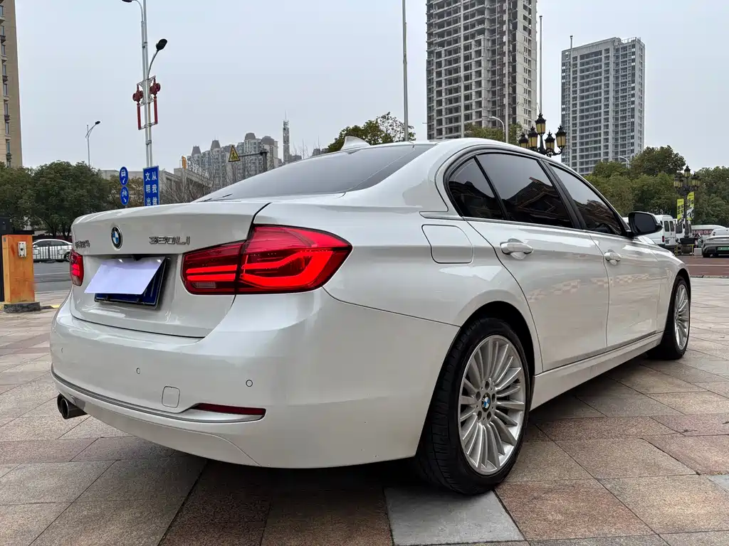 BMW 3 Series 2018 320Li Fashion Model купить на сайте DeffCars