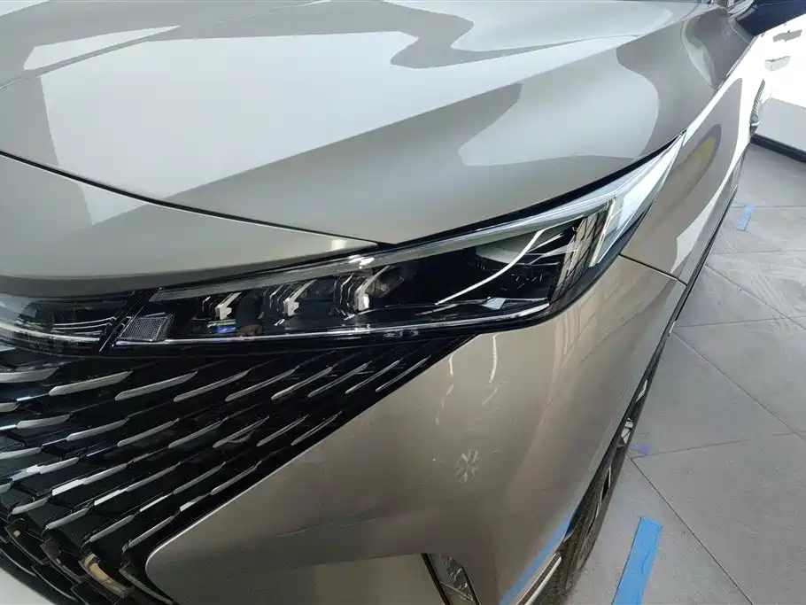 Roewe RX5 New Energy 2023 eRX5 Super Hybrid Superior Edition купить на сайте DeffCars