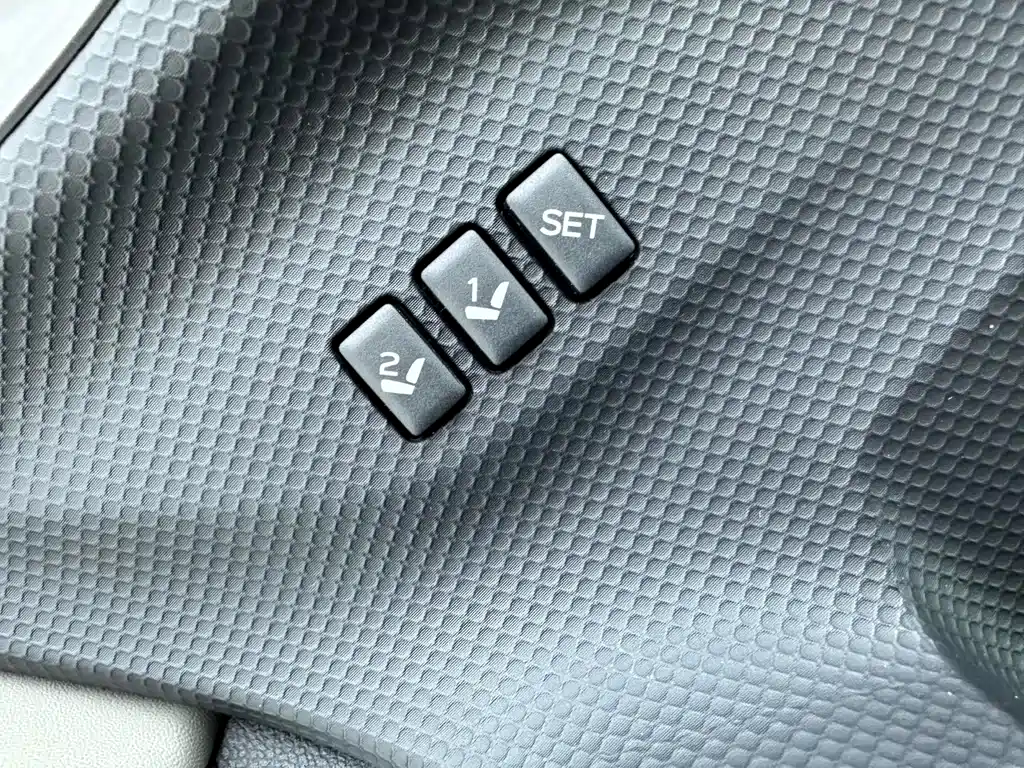 Forester 2022 2.0i AWD Deluxe Edition EyeSight купить на сайте DeffCars