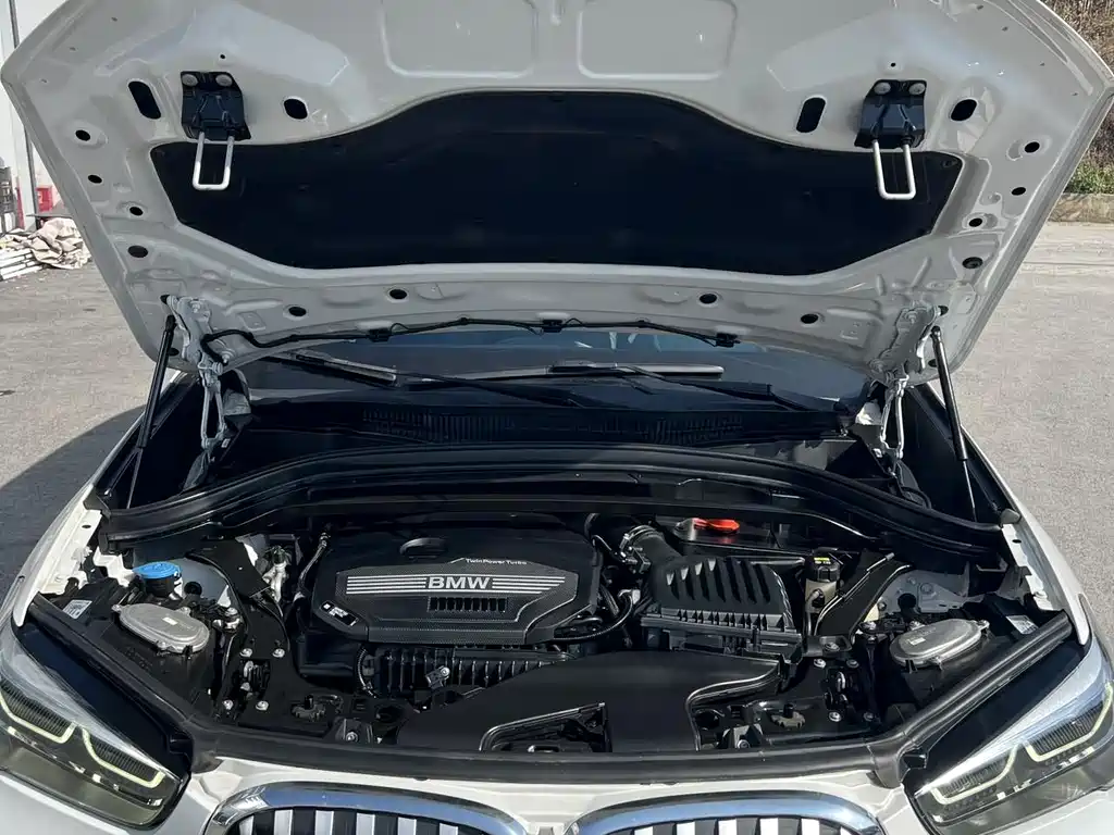 BMW X1 2021 facelift sDrive20Li fashionable model купить на сайте DeffCars