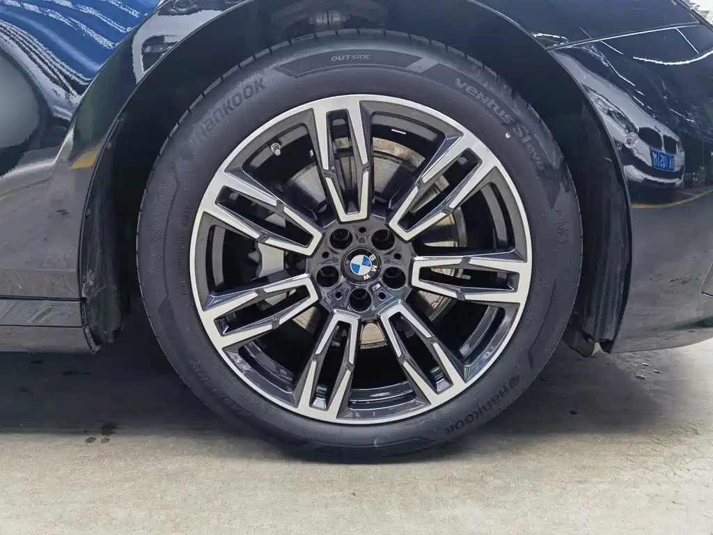 BMW 5 Series 2024 530Li xDrive M Sports Package купить на сайте DeffCars