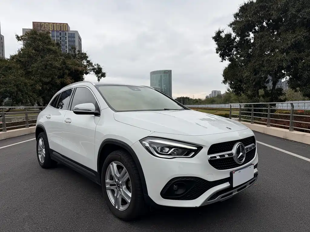Mercedes-Benz GLA 2023 GLA 200 купить на сайте DeffCars