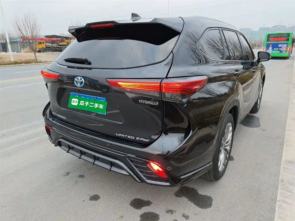 Highlander 2022 dual engine 2.5L four-wheel drive extreme version 7 seats купить на сайте DeffCars