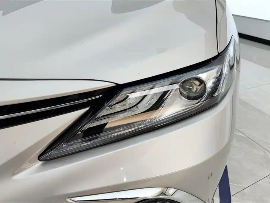 Camry 2021 2.5G Deluxe Edition купить на сайте DeffCars