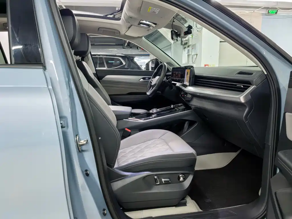 Lanxun 2023 380TSI four-wheel drive R-Line first edition купить на сайте DeffCars