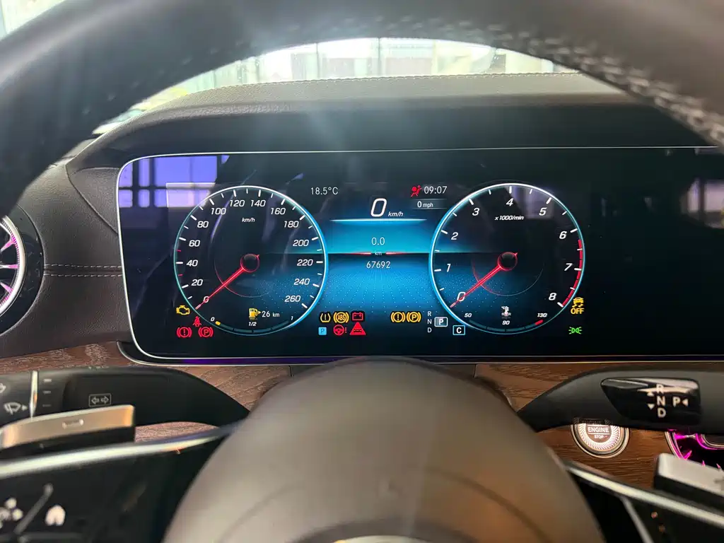 Mercedes-Benz E-Class 2022 E 300 L Luxury Model купить на сайте DeffCars