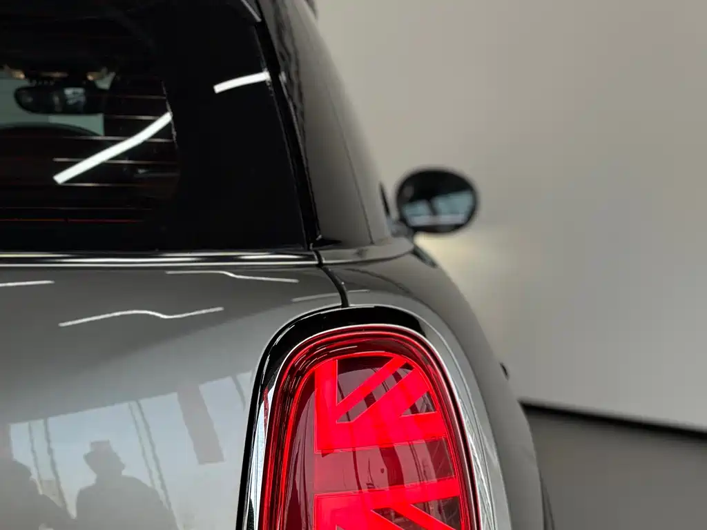 MINI 2019 1.5T COOPER Artist купить на сайте DeffCars