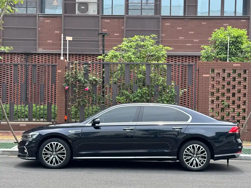 Huiang 2021 380TSI Deluxe Edition купить на сайте DeffCars