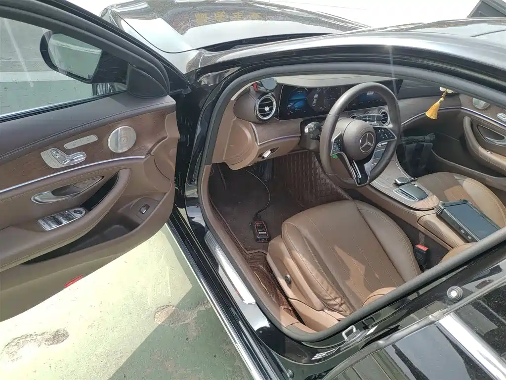 Mercedes-Benz E-Class 2023 E 300 L Luxury Model купить на сайте DeffCars