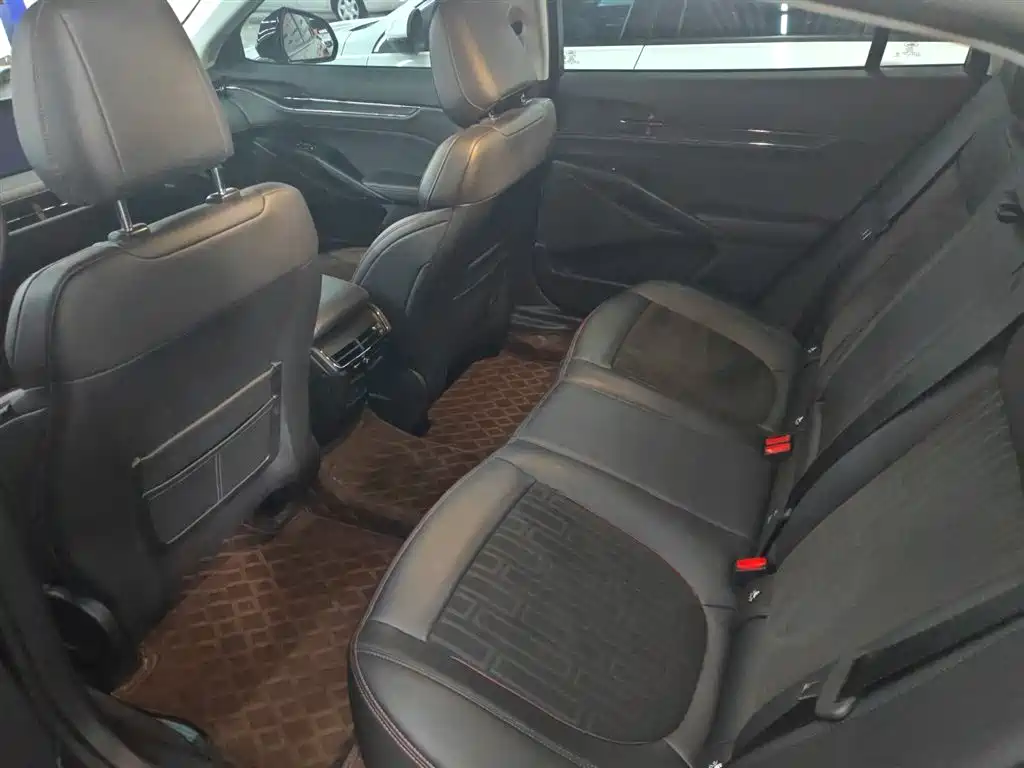 Mondeo 2022 facelift EcoBoost 245 luxury model купить на сайте DeffCars