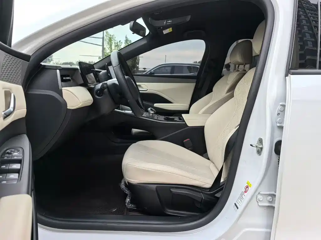 Qin PLUS 2025 DM-i smart driving version 55KM leading model купить на сайте DeffCars