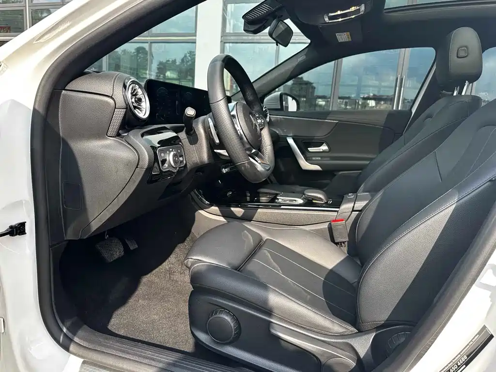 Mercedes-Benz A-Class 2022 A 200 L Sports Sedan Dynamic Type купить на сайте DeffCars