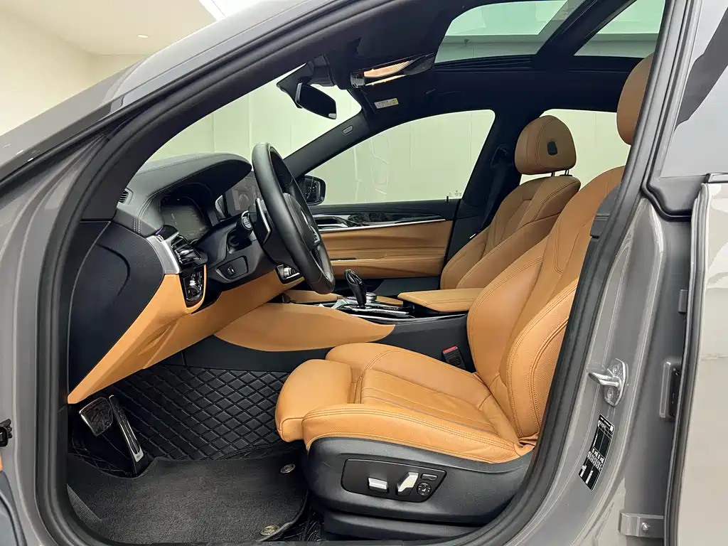 BMW 6 Series GT 2021 facelift 630i M Sports Package купить на сайте DeffCars
