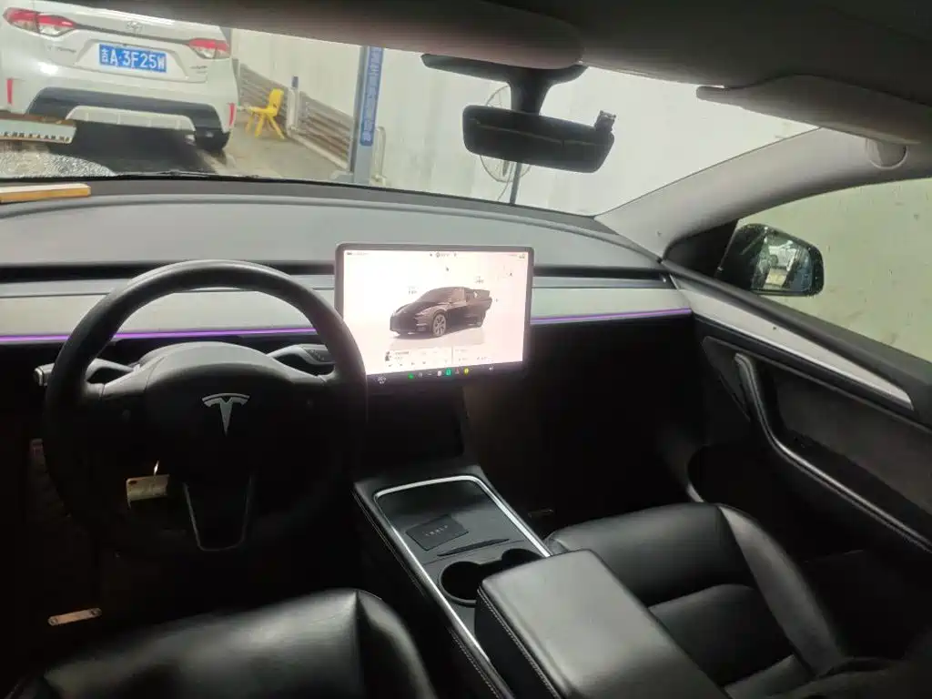 Model Y 2023 rear-wheel drive version купить на сайте DeffCars