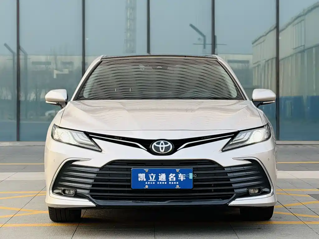 Camry 2021 2.5G Deluxe Edition купить на сайте DeffCars