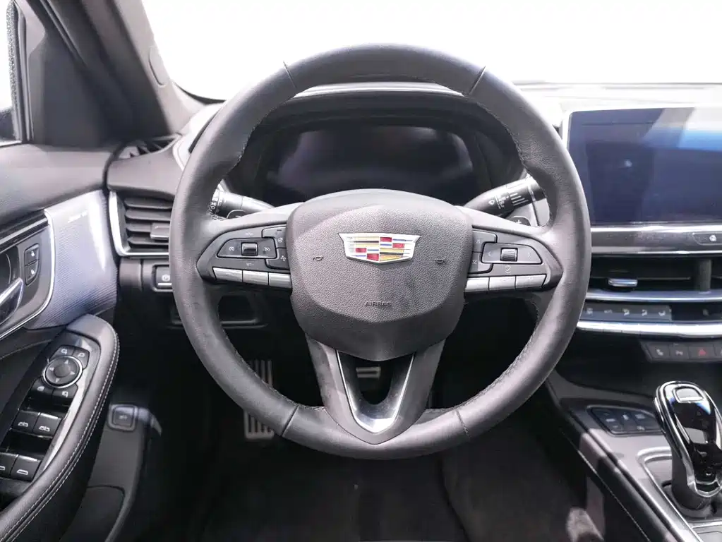 Cadillac CT5 2023 28T Premium Model купить на сайте DeffCars