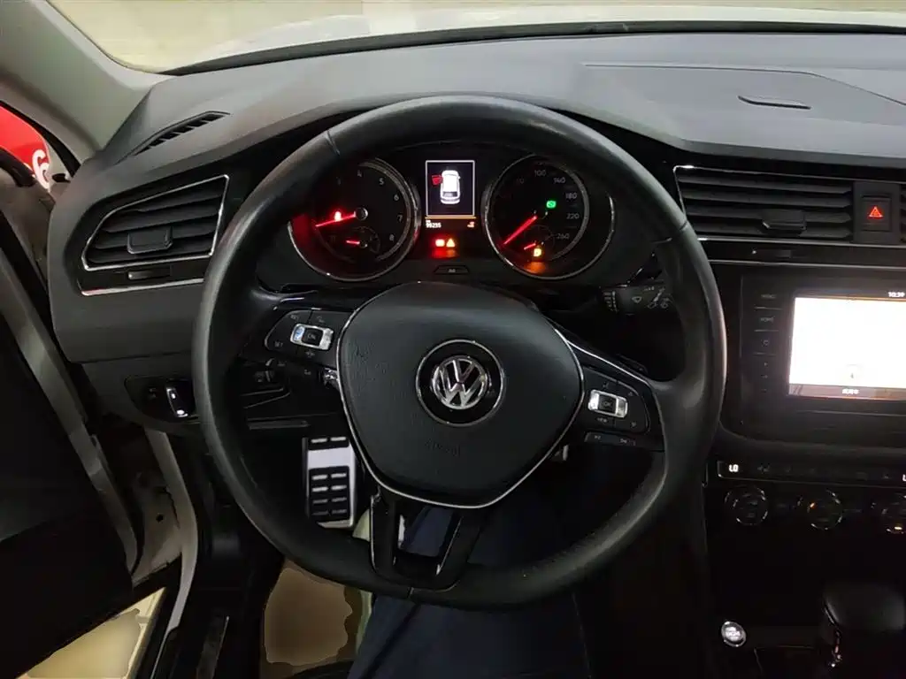 Tiguan L 2019 facelift 330TSI automatic two-wheel drive smart luxury version National VI купить на сайте DeffCars