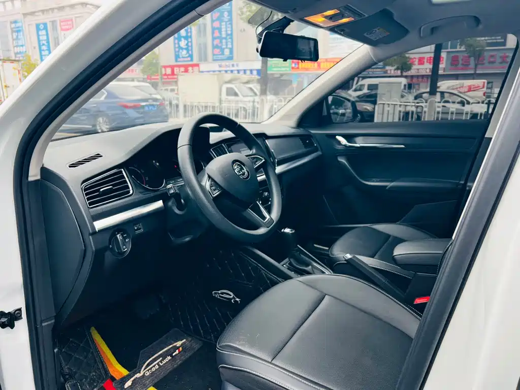Komic 2022 1.5L automatic comfort version купить на сайте DeffCars