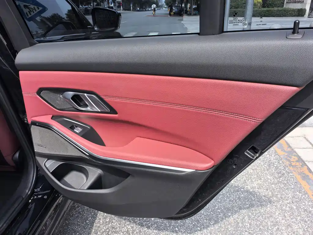 BMW 3 Series 2022 325i M Sports Night Package купить на сайте DeffCars
