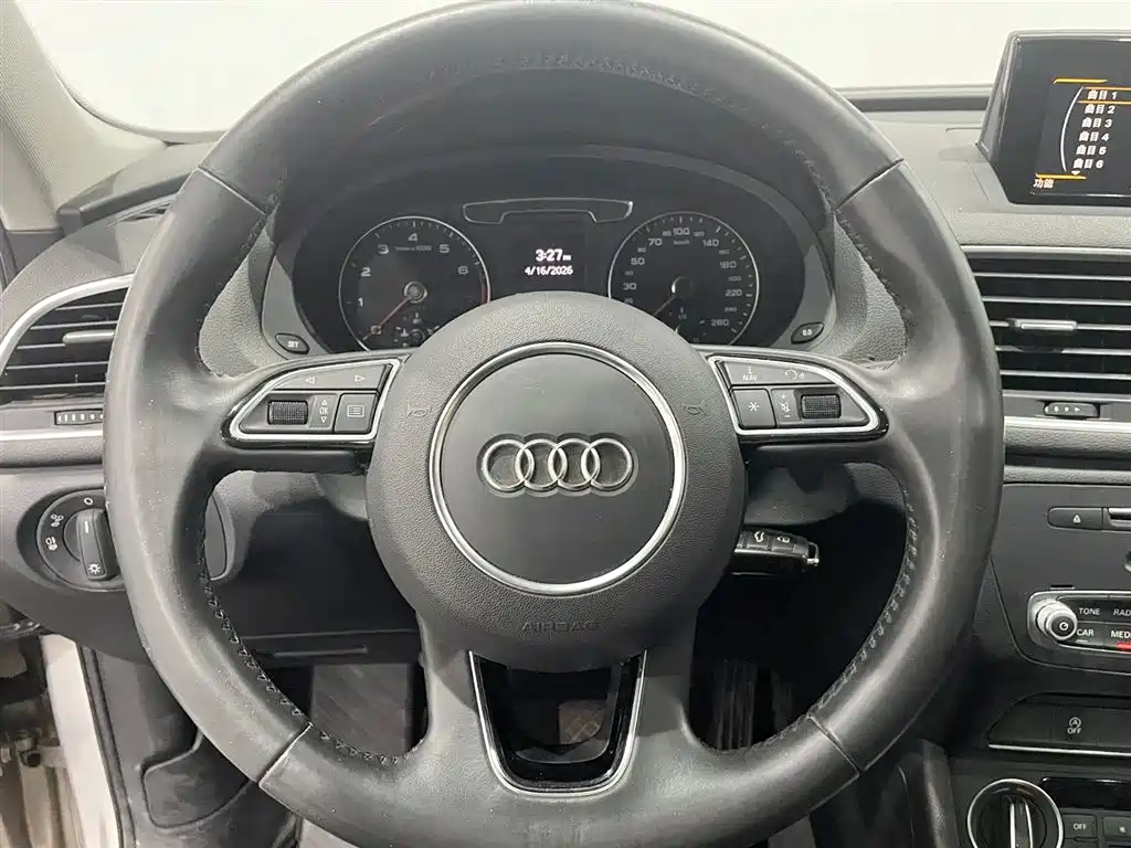 Audi Q3 2018 30 TFSI Fashionable Collection Edition купить на сайте DeffCars