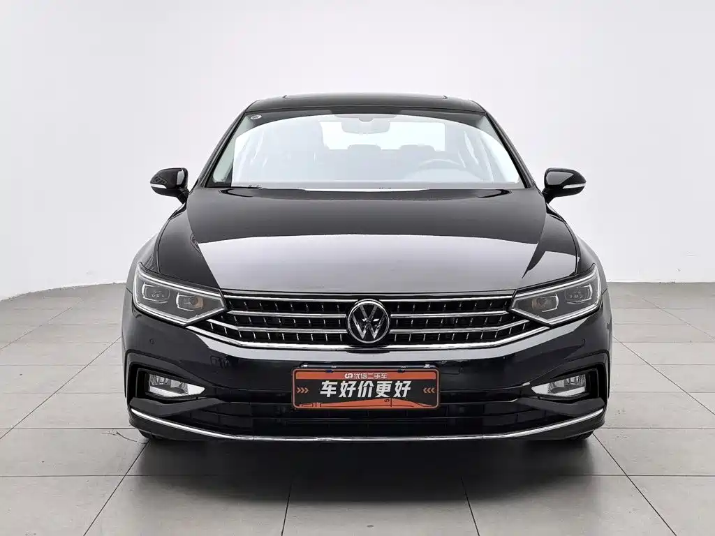 Magotan 2023 2 million commemorative edition 330TSI DSG leading model купить на сайте DeffCars