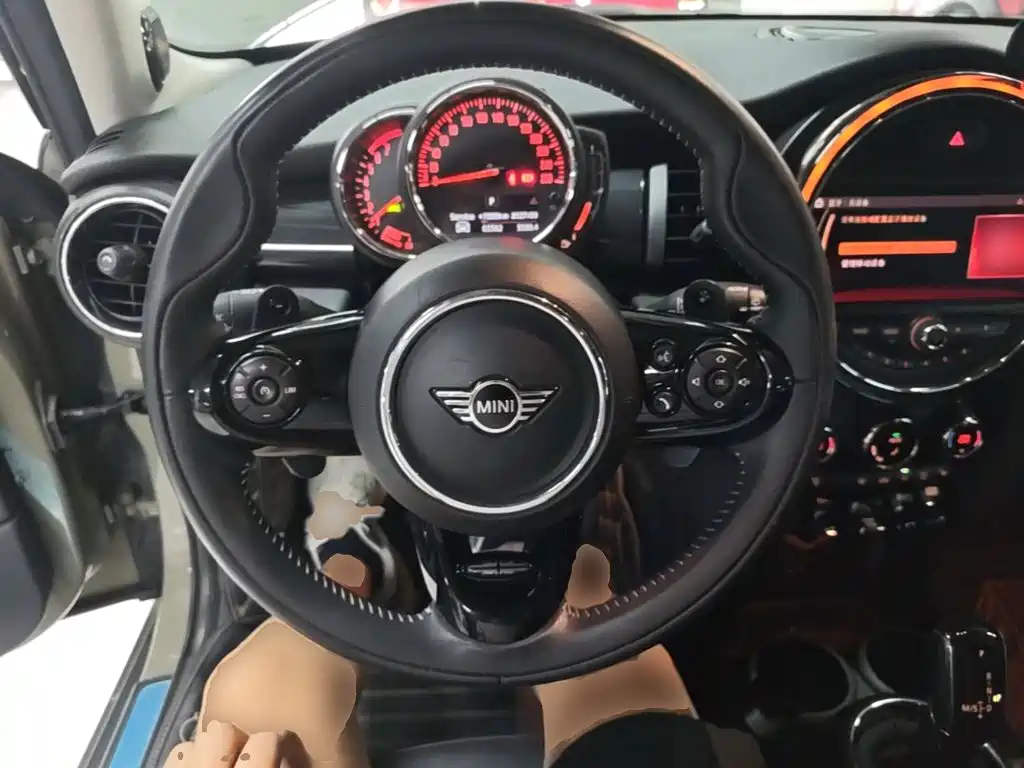 MINI 2019 2.0T COOPER S Artist Five-door Edition купить на сайте DeffCars