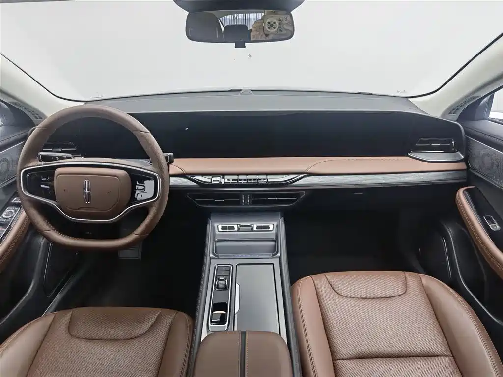 Lincoln Z 2025 2.0T Premium Hybrid Edition купить на сайте DeffCars