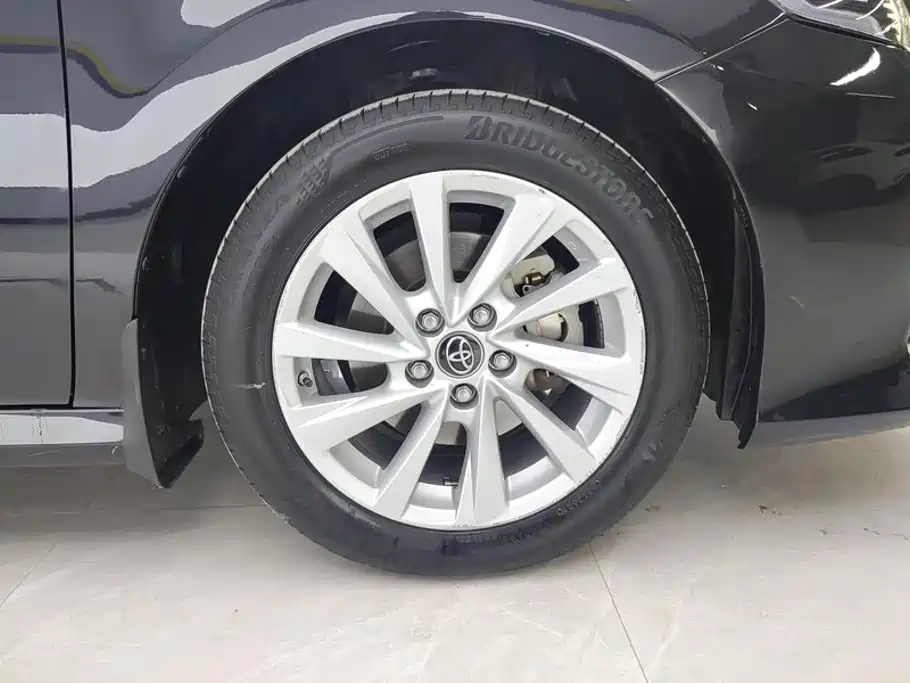 Camry 2021 2.0G Deluxe Edition купить на сайте DeffCars